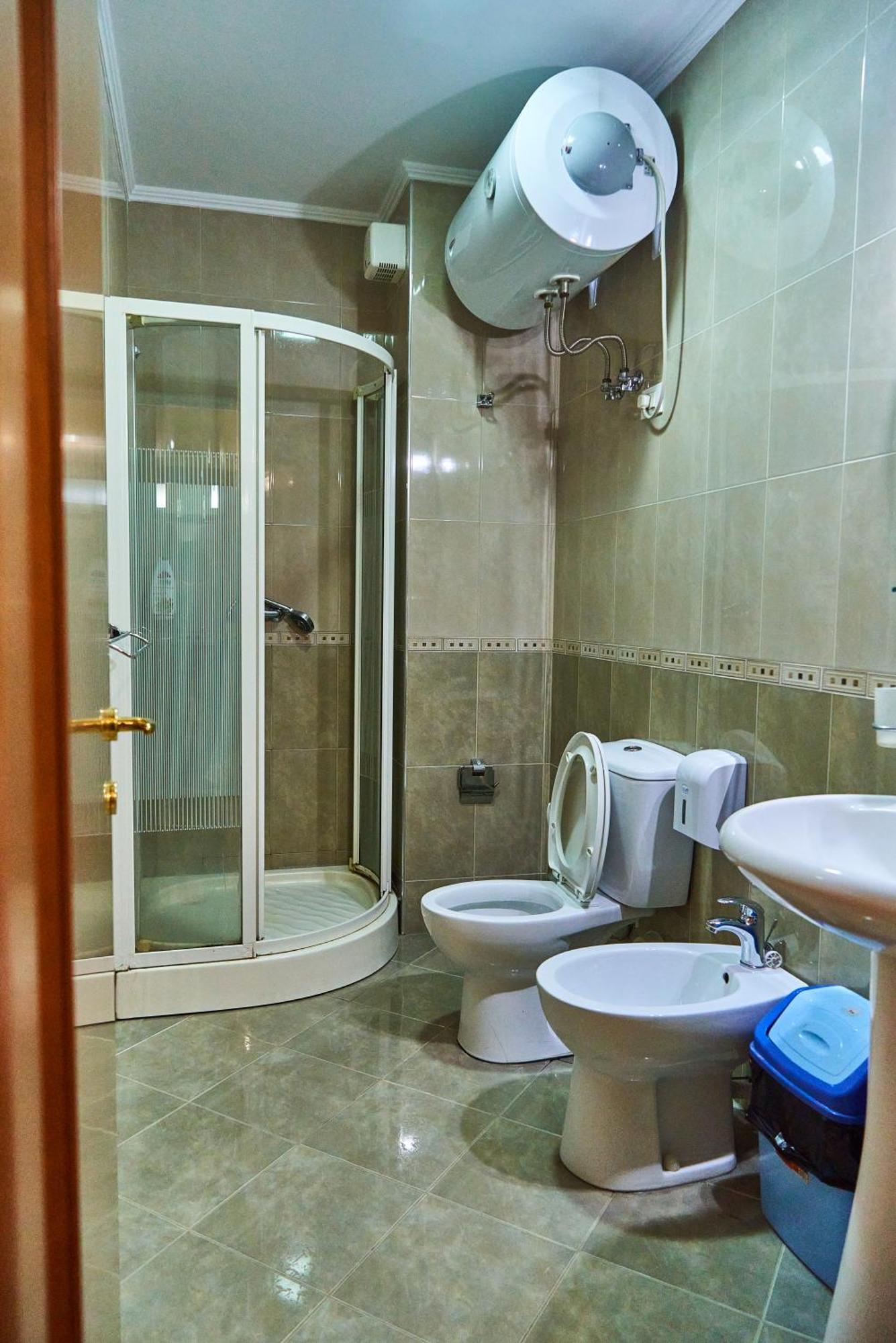 Kalpazo Home Skanderbeg Square 地拉那 外观 照片